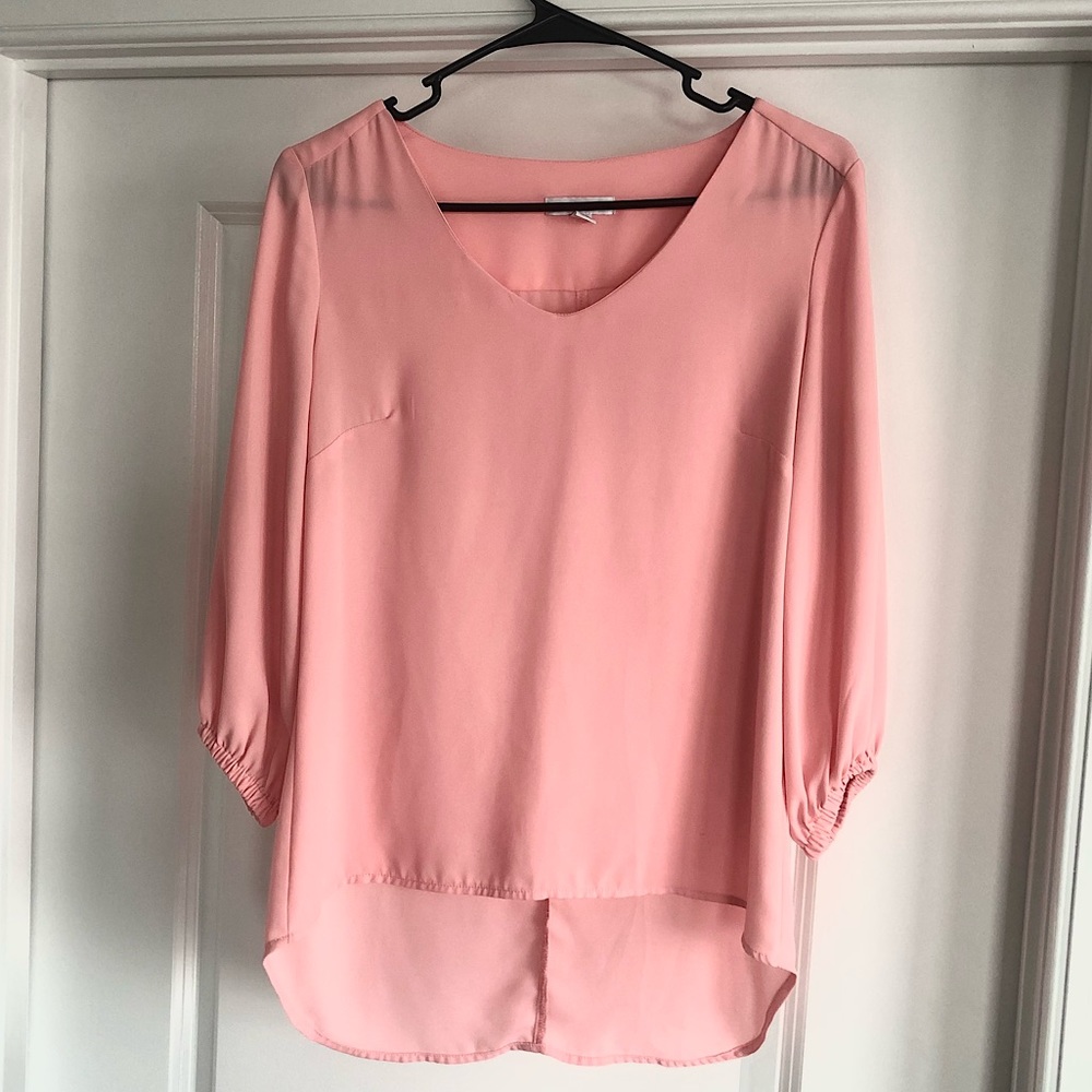 đ¨ ALL TOPS $7 đ¨ - Picture 3 of 5